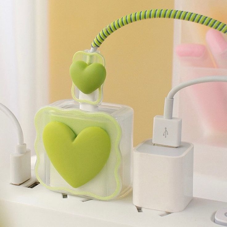 Cute Cartoon Series Fast Charger Protector for iPhone (Green Heart)