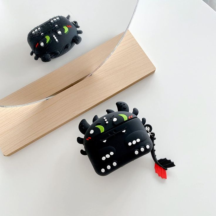 Airpods Case Soft Silicone Cover With Hook Clip For Airpods (Black Dragon)