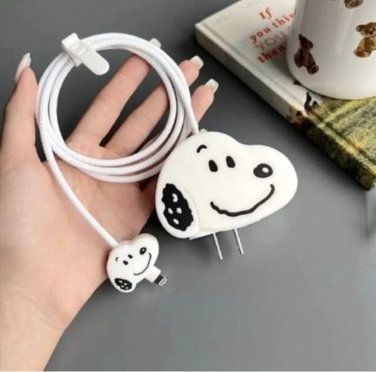 Cute Cartoon Series Fast Charger Protector for iPhone (Snoopy White)