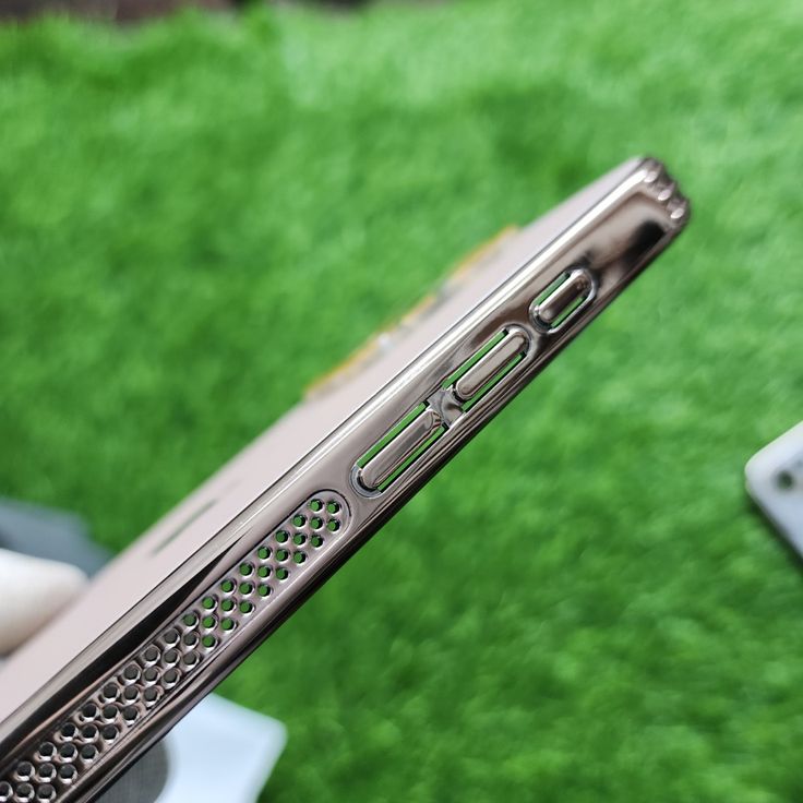 New Luxury Lense Look Case For iPhone