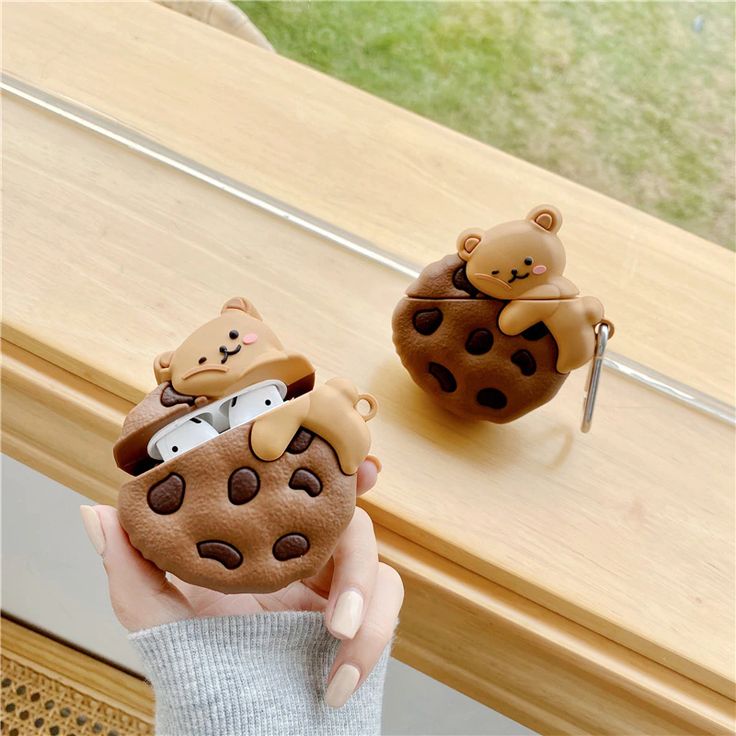 Airpods Case Soft Silicone Cover With Hook Clip For Airpods (Cookie Bear)